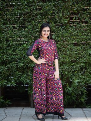 Boho Indian! | 50 blouse designs, Cotton kurti designs, Casual dress outfits